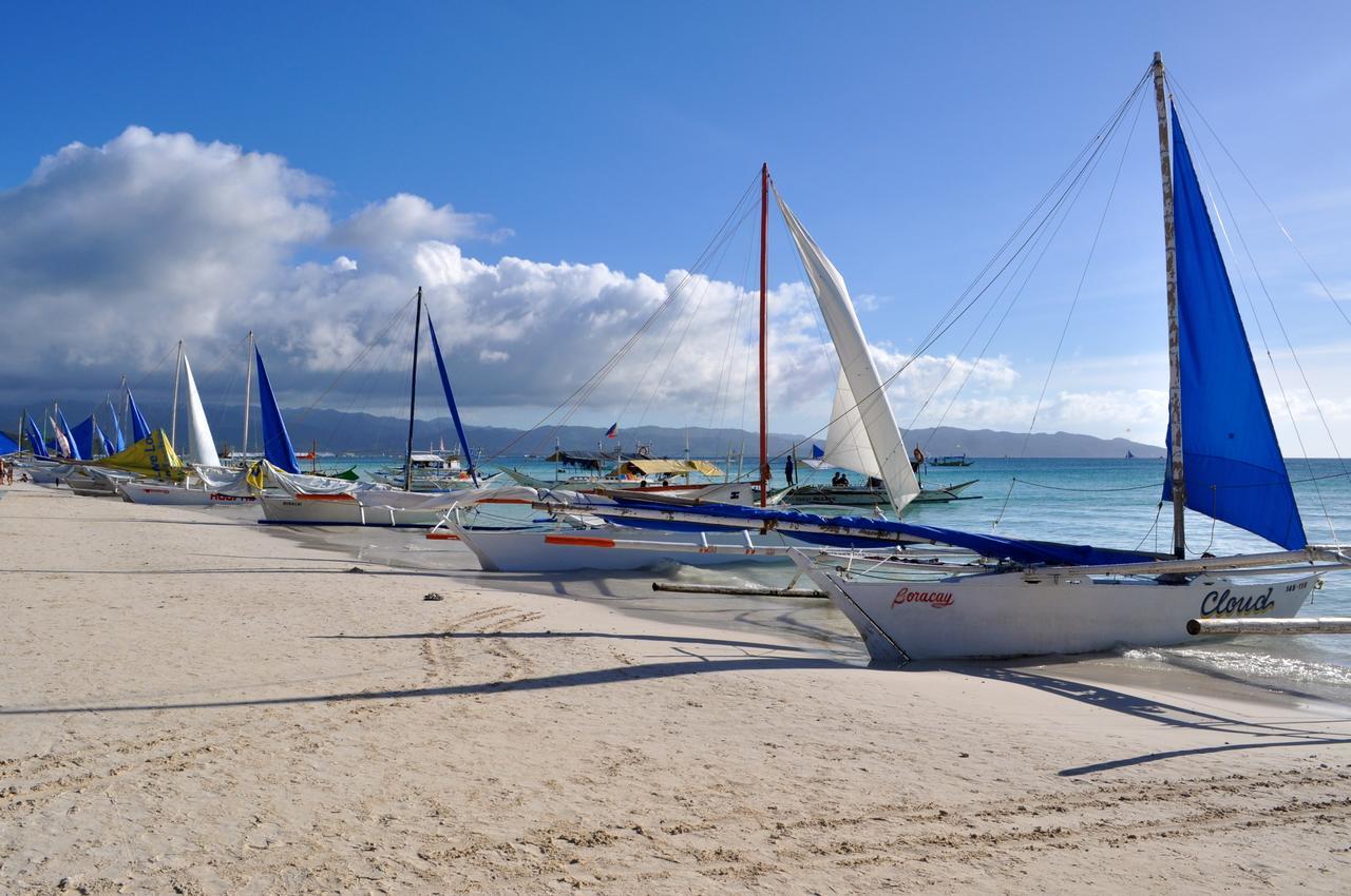Boracay Beach Club Balabag  Exterior photo